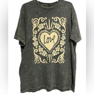 Lotus Fashion Mineral Wash "Love" Graphic Boyfriend Tee Size XL